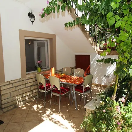 Apartament Majica