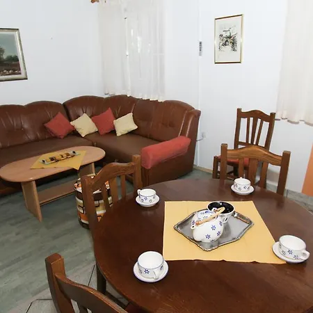 Majica Sveti Filip i Jakov